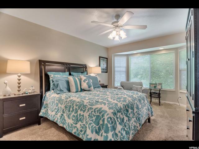 1008 W RAMBOUILLET DR, South Jordan, UT 84095