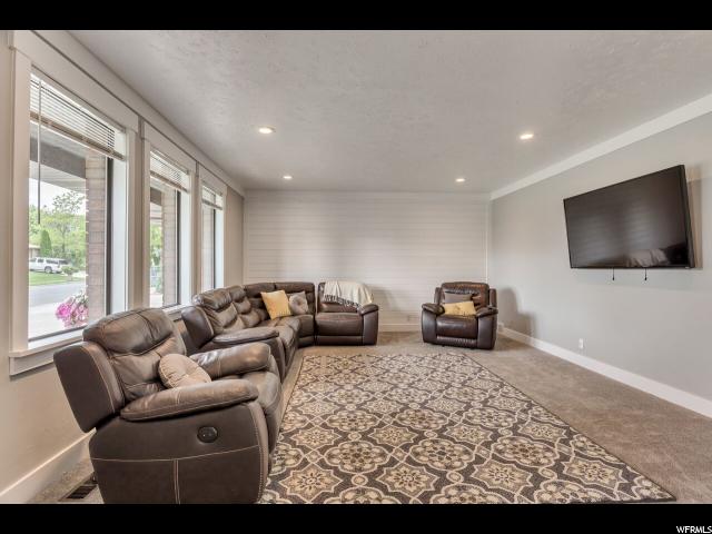3286 W 10000 ST S, South Jordan, UT 84095