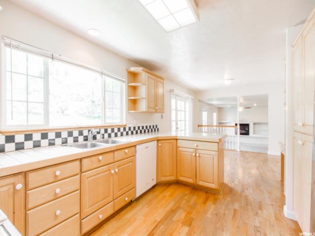 15063 S ROSE CREEK LN W, Herriman, UT 84096