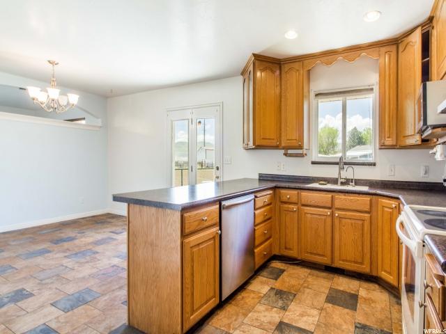 12710 Critters Cv W, Riverton, UT 84096