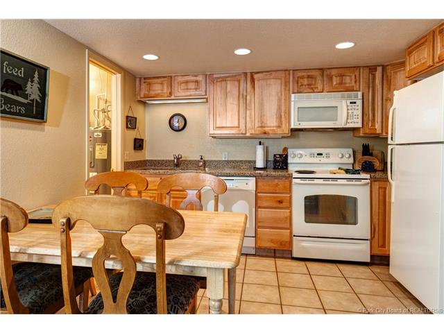 2025 Canyons Resort Drive #B7, Park City, UT 84098