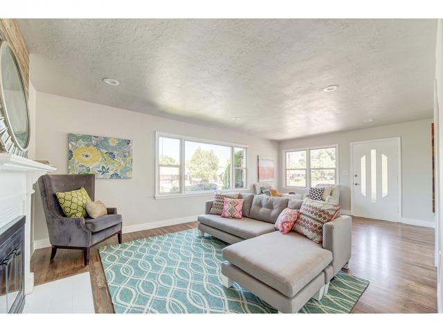 906 E MARK AVE, Salt Lake City, UT 84106