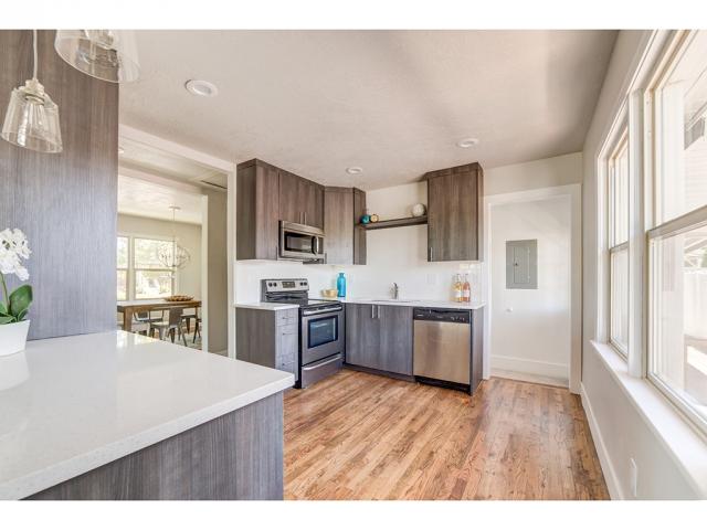 906 E MARK AVE, Salt Lake City, UT 84106