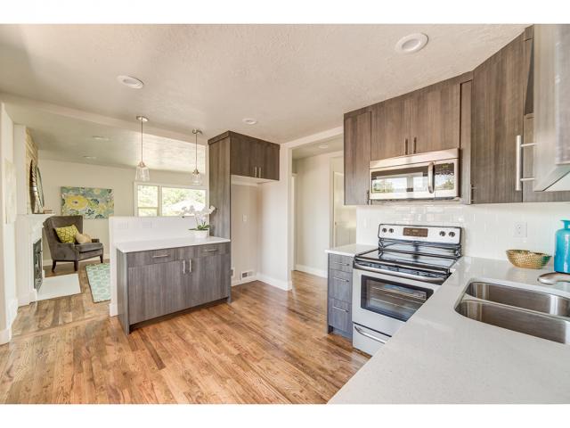 906 E MARK AVE, Salt Lake City, UT 84106