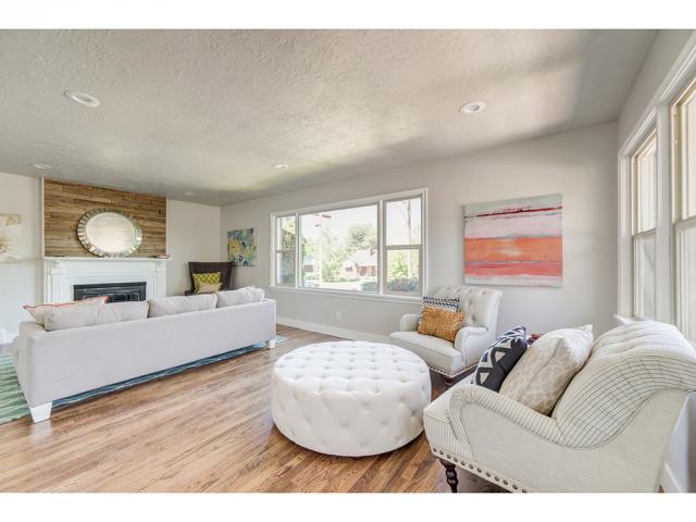 906 E MARK AVE, Salt Lake City, UT 84106