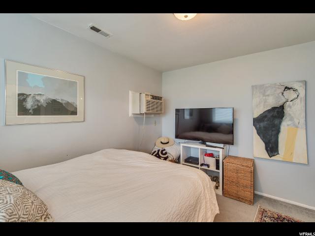 215 E HILL AVE S, Salt Lake City, UT 84107
