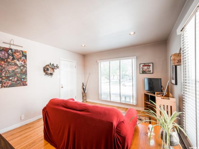 1987 E HOLLYWOOD AVE, Salt Lake City, UT 84108