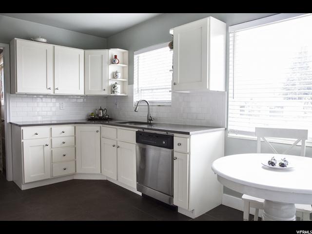 2211 E BENDEMERE CIR, Salt Lake City, UT 84109
