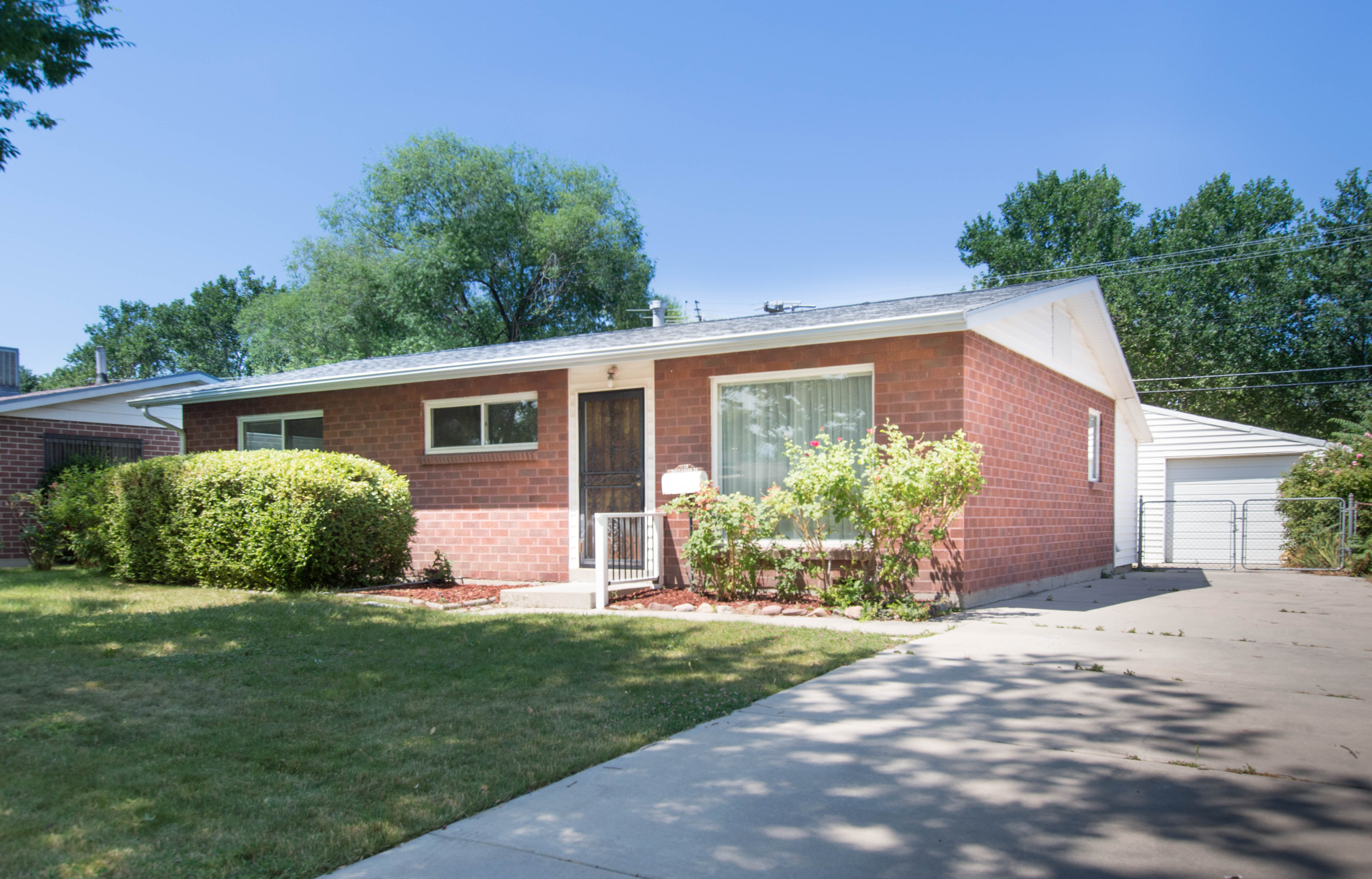 1129 N Buccaneer Drive, Salt Lake City, UT 84116