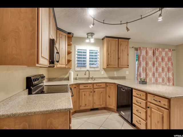 1859 E 4650 S, Holladay, UT 84117