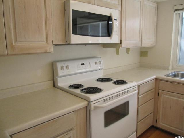 5017 S MIDDLE FORK LN, Salt Lake City, UT 84117