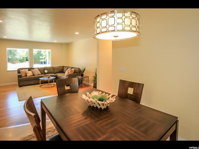 1805 E Moor Dale Ln, Holladay, UT 84117