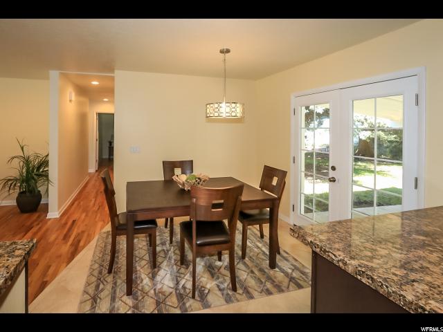 1805 E Moor Dale Ln, Holladay, UT 84117