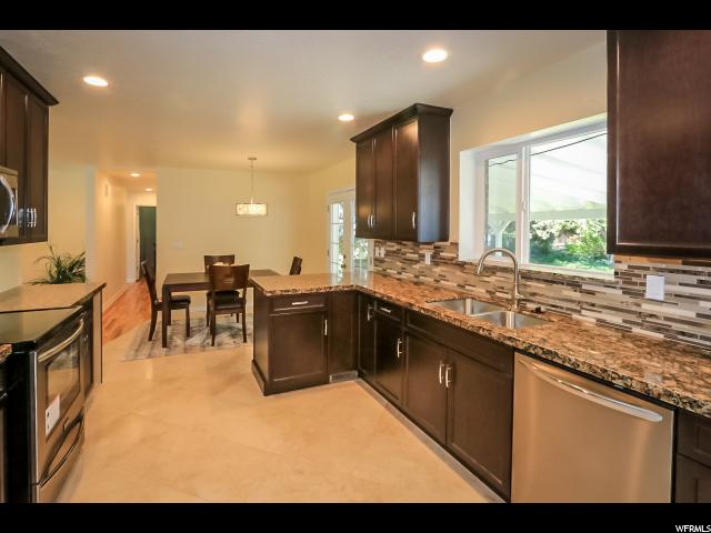 1805 E Moor Dale Ln, Holladay, UT 84117