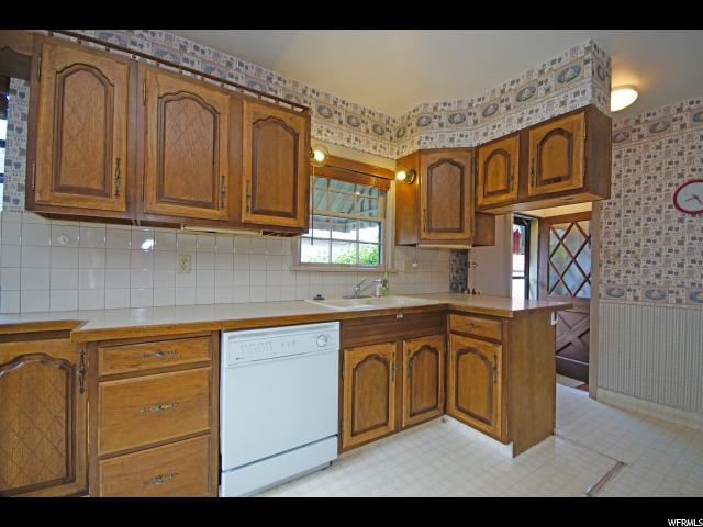4640 S Locust Ln, Holladay, UT 84117