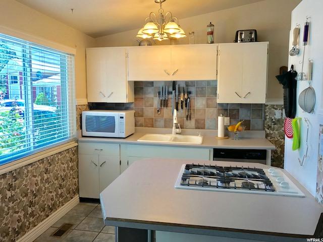 3927 W RIDGECREST CIR, Taylorsville, UT 84118