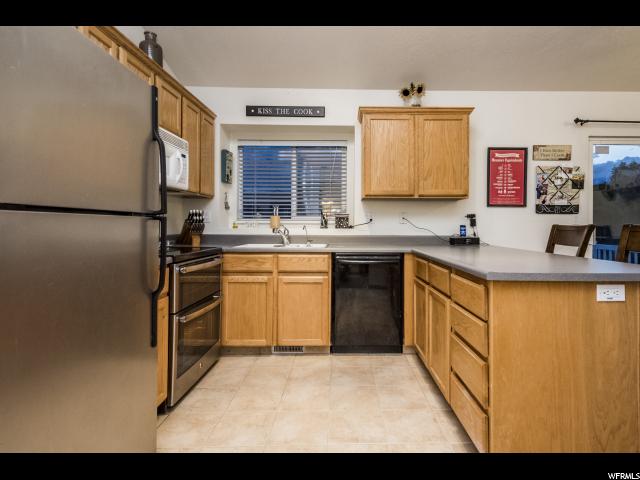 6312 W Clover Creek Ln, West Valley City, UT 84118