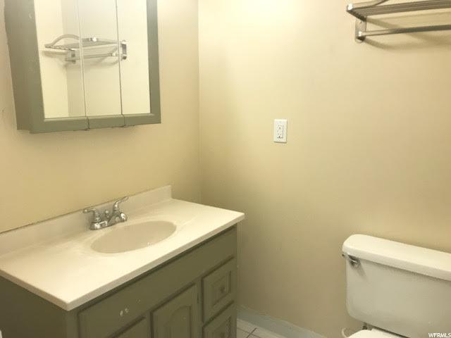 4964 S CAHOON CIR W, Taylorsville, UT 84118