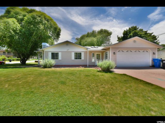 6920 S BROOKHILL Dr, Cottonwood Heights, UT 84121