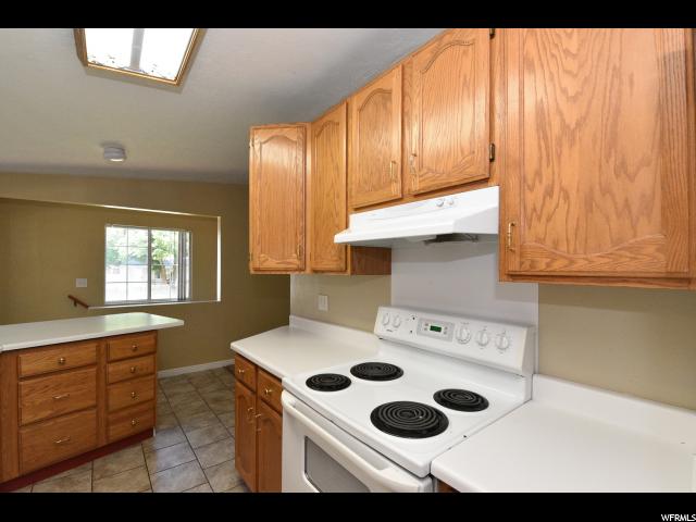 6920 S BROOKHILL Dr, Cottonwood Heights, UT 84121