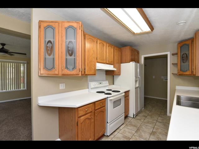 6920 S BROOKHILL Dr, Cottonwood Heights, UT 84121
