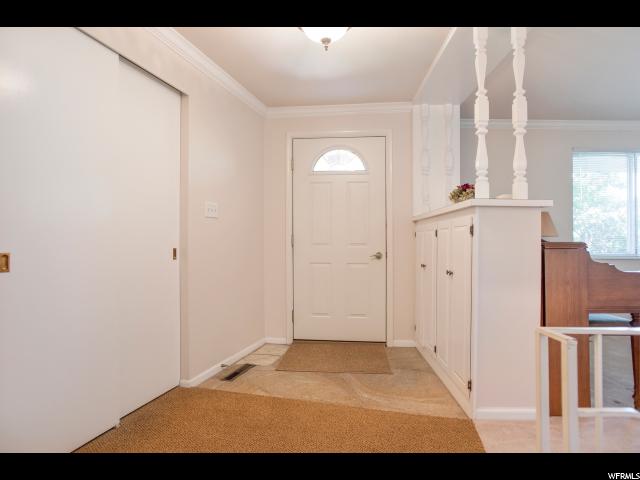 7045 S BRENT LN E, Cottonwood Heights, UT 84121