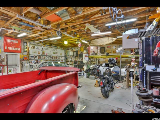1861 E MEADOW DR S, Cottonwood Heights, UT 84121