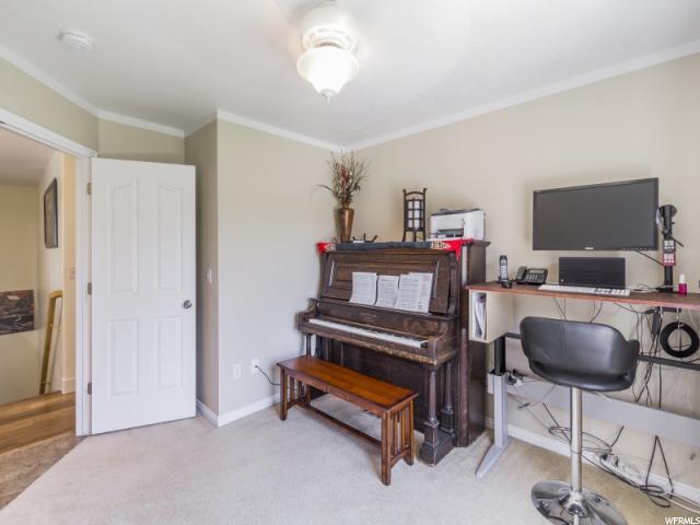 6952 W HUNTER VALLEY DR, West Valley City, UT 84128