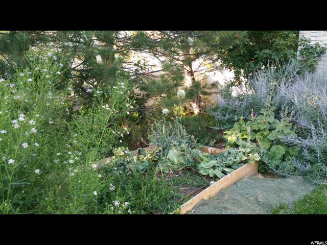 3739 BUSMAN W, West Valley City, UT 84128