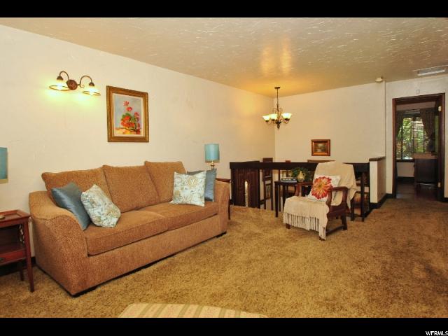 2417 Hardrock Dr, Taylorsville, UT 84129