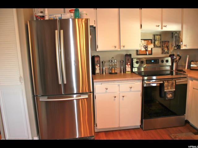 4782 S MEADOW WOOD WAY W, Taylorsville, UT 84129