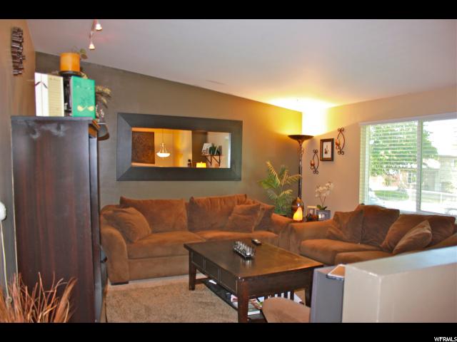 4782 S MEADOW WOOD WAY W, Taylorsville, UT 84129
