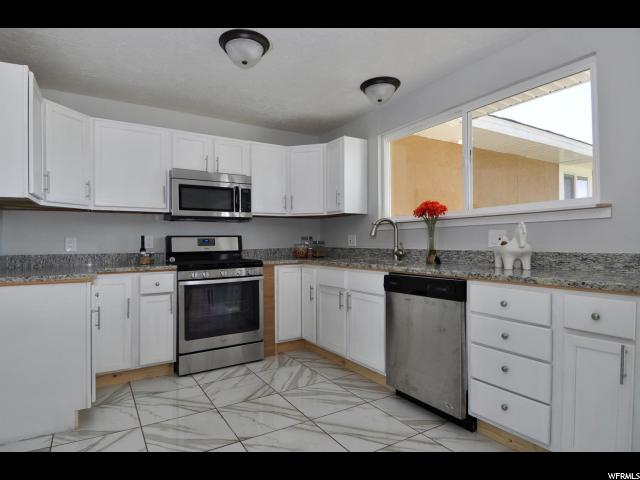 2463 W LEDGEWOOD DR S, Taylorsville, UT 84129
