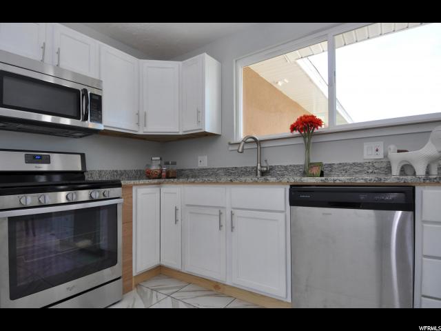 2463 W LEDGEWOOD DR S, Taylorsville, UT 84129