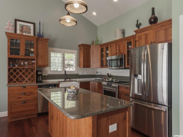 3899 N MOUNTAIN OAK DR E, Eden, UT 84310