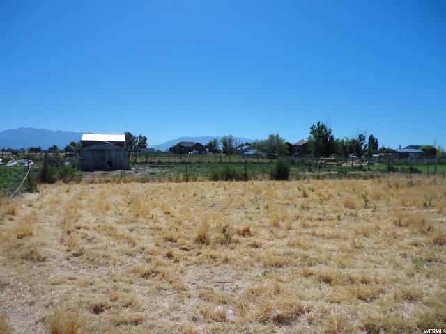 5622 South 6950 West, Hooper, UT 84315