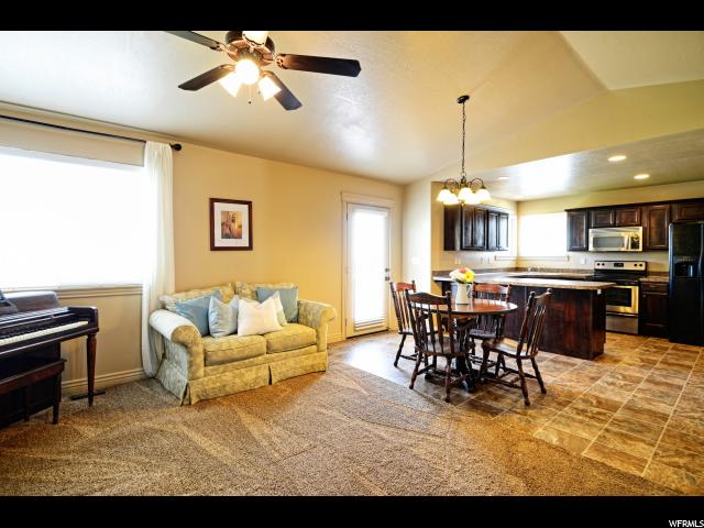 5671 S 4525 W, Hooper, UT 84315