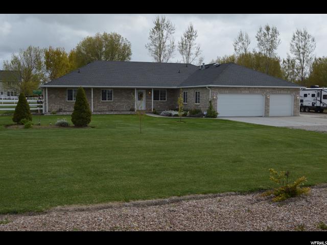 6213 W 4600 S, Hooper, UT 84315