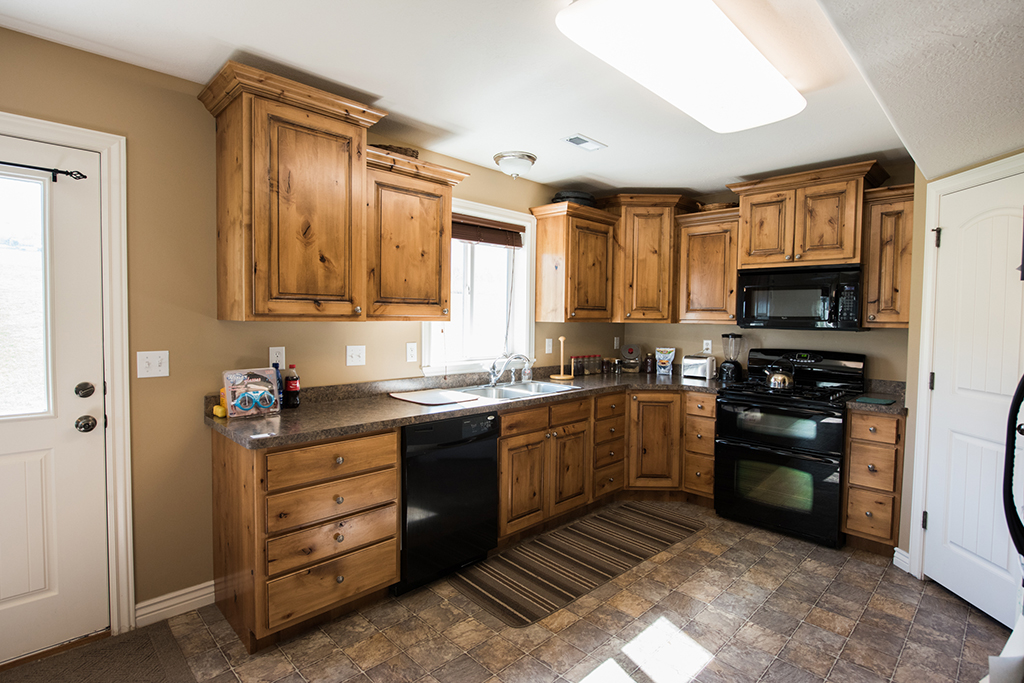 418 N 750 E, Hyde Park, UT 84318