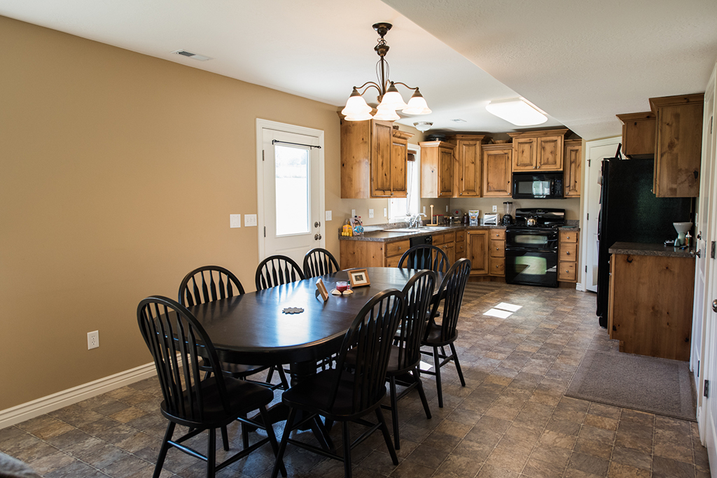 418 N 750 E, Hyde Park, UT 84318