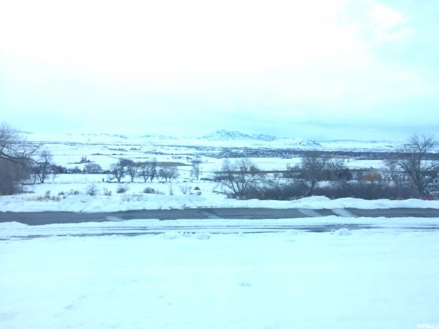 497 N 725 E, Hyde Park, UT 84318