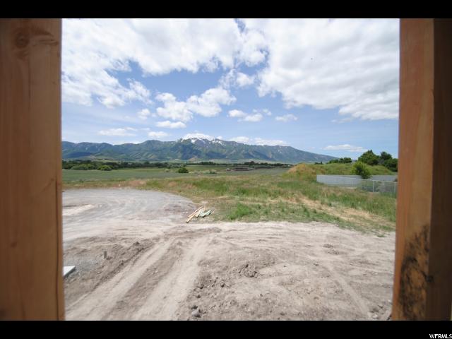 724 W 50 N, Hyrum, UT 84319