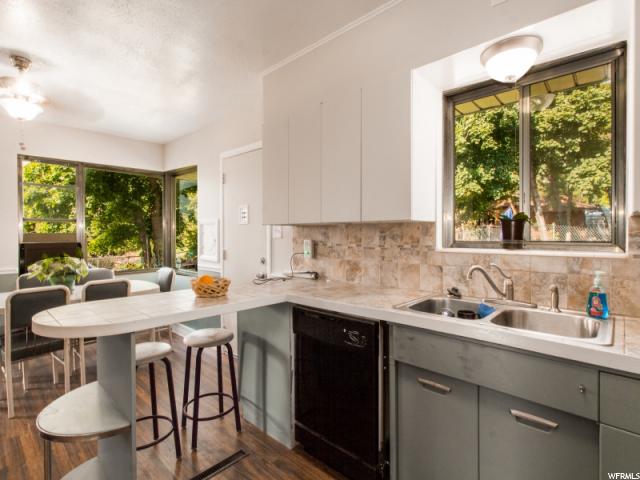 4270 Edgehill Dr, Ogden, UT 84403
