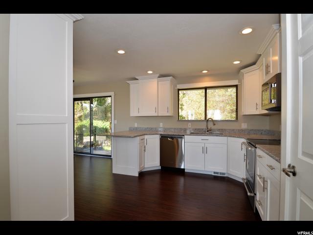 2506 E WOODLAND DR, South Ogden, UT 84403