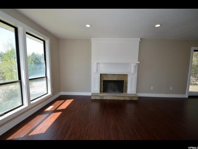 2506 E WOODLAND DR, South Ogden, UT 84403