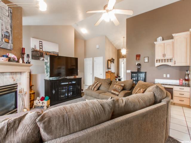 1018 E 5275 S, South Ogden, UT 84403
