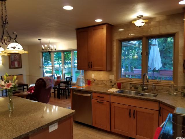 1723 E Whispering Oaks Dr, Ogden, UT 84403