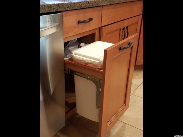 1723 E Whispering Oaks Dr, Ogden, UT 84403