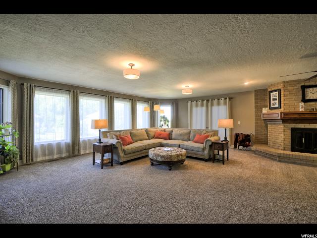 1768 Shadow Valley Dr, Ogden, UT 84403