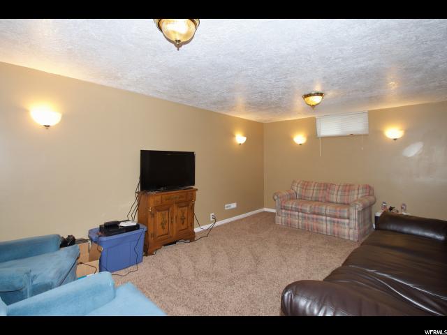 810 S Taylor Ave, Ogden, UT 84404